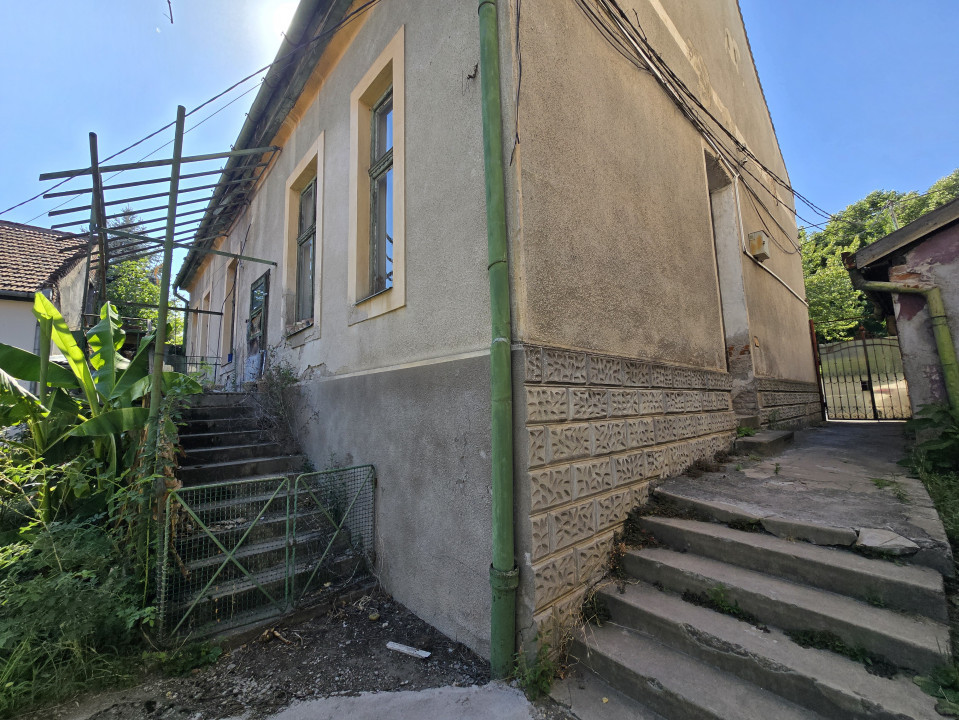 Oportunitate investitionala | Casa 200mp + Teren 800mp | Central