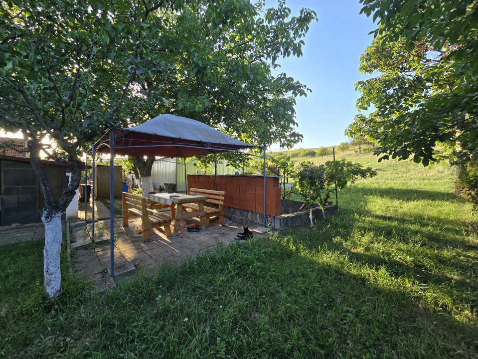 Evadare Verde lângă Oradea – Casă cu Potențial Turistic și Peisaj Natural