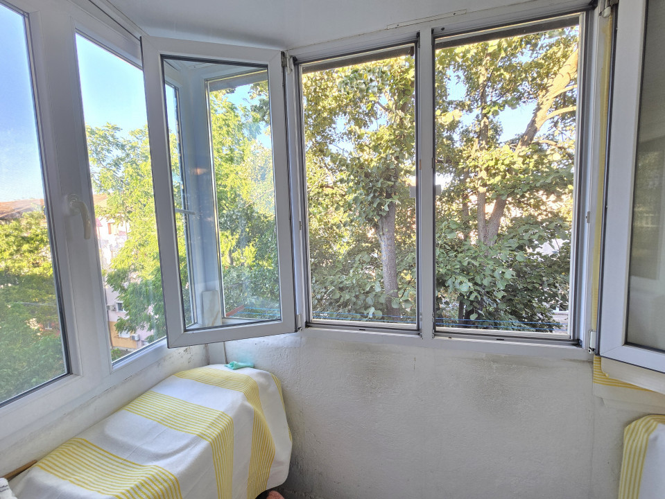 Apartament 3 camere | Decomandat | Nufarul - str. Onisifor Ghibu