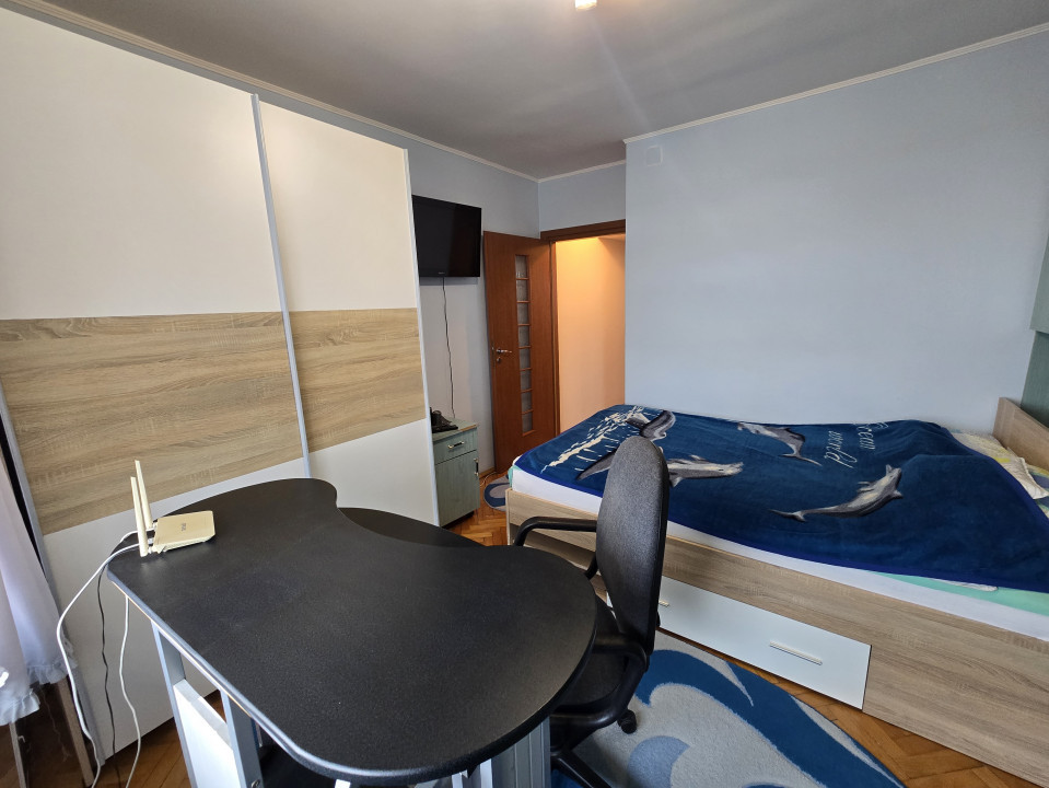 Chirie Apartament 3 camere | Central | Etaj 5 cu lift