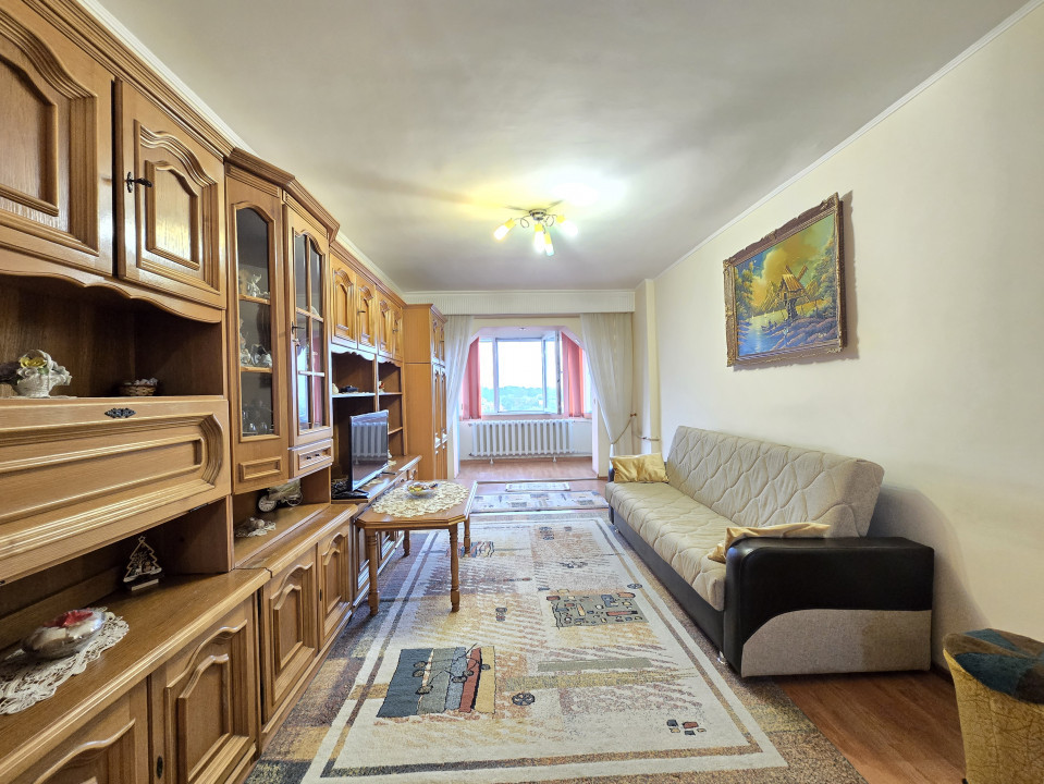 Chirie Apartament 3 camere | Central | Etaj 5 cu lift