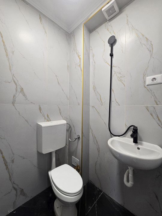 Garsoniera renovata | Etaj 3 | Rogerius, str. Aluminei