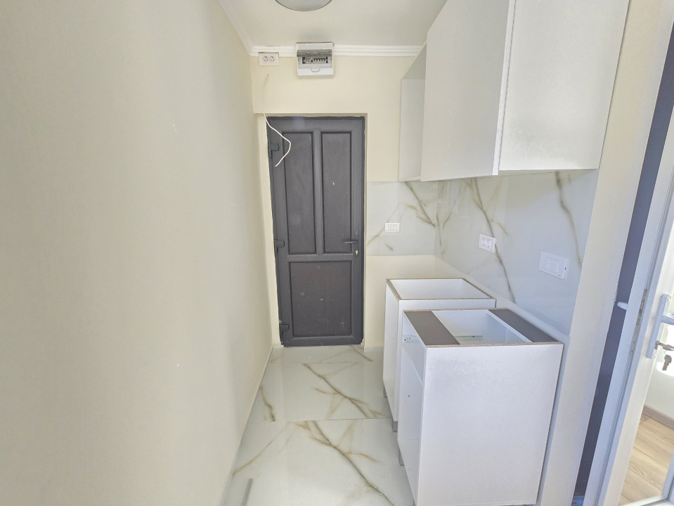 Garsoniera renovata | Etaj 3 | Rogerius, str. Aluminei