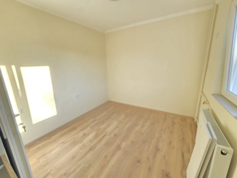 Garsoniera renovata | Etaj 3 | Rogerius, str. Aluminei