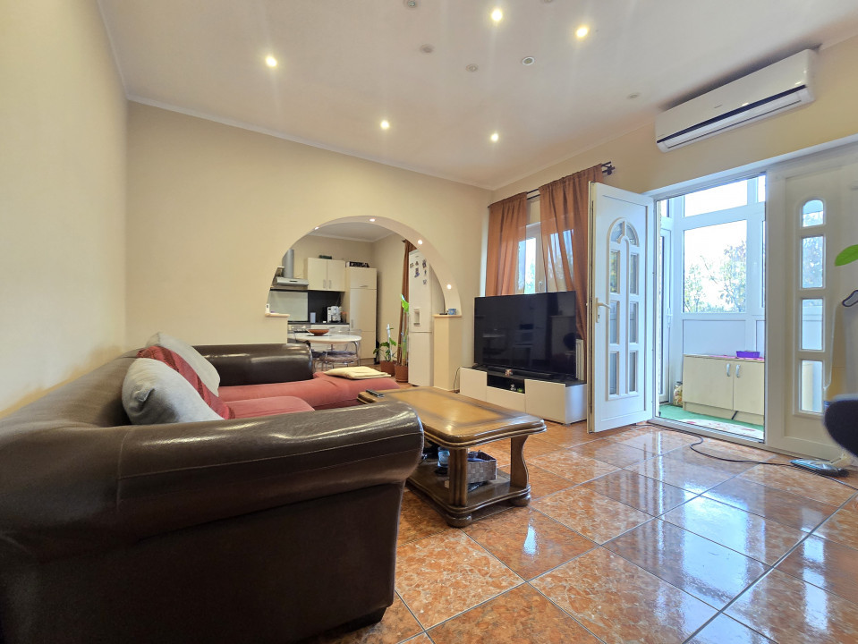 Oportunitate – Două Case+Teren semicentral-str. Octavian Goga