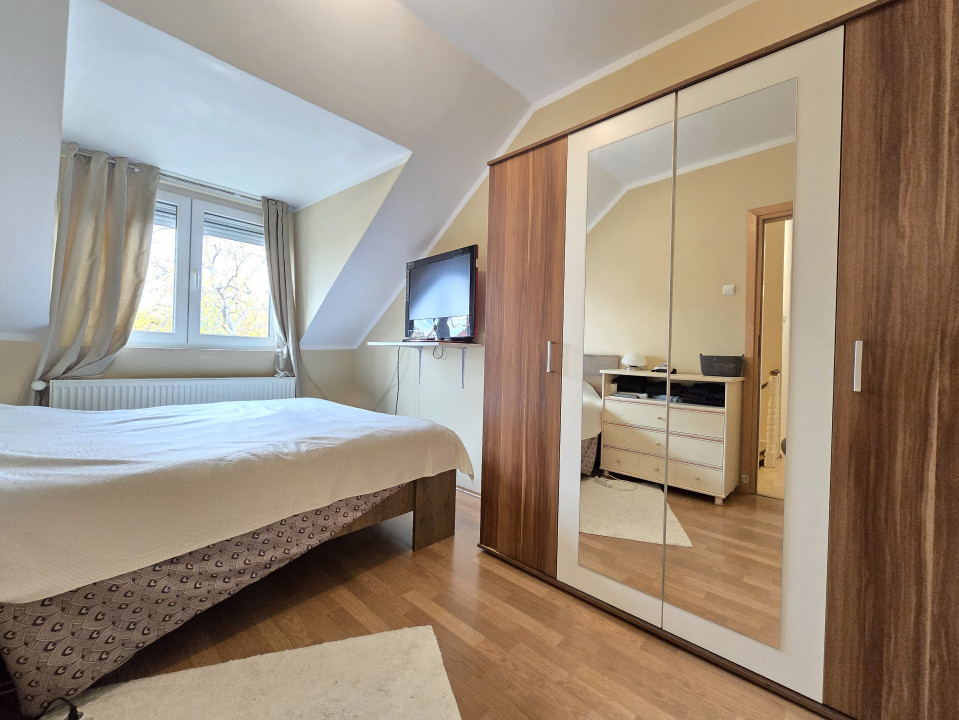 Oportunitate – Două Case+Teren semicentral-str. Octavian Goga