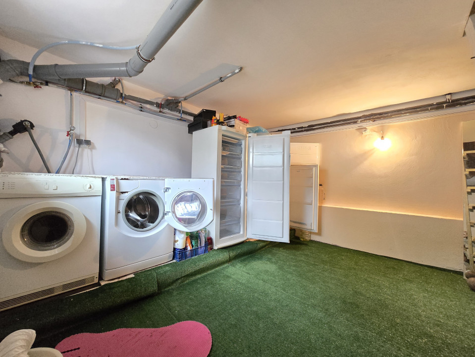 Oportunitate – Două Case+Teren semicentral-str. Octavian Goga