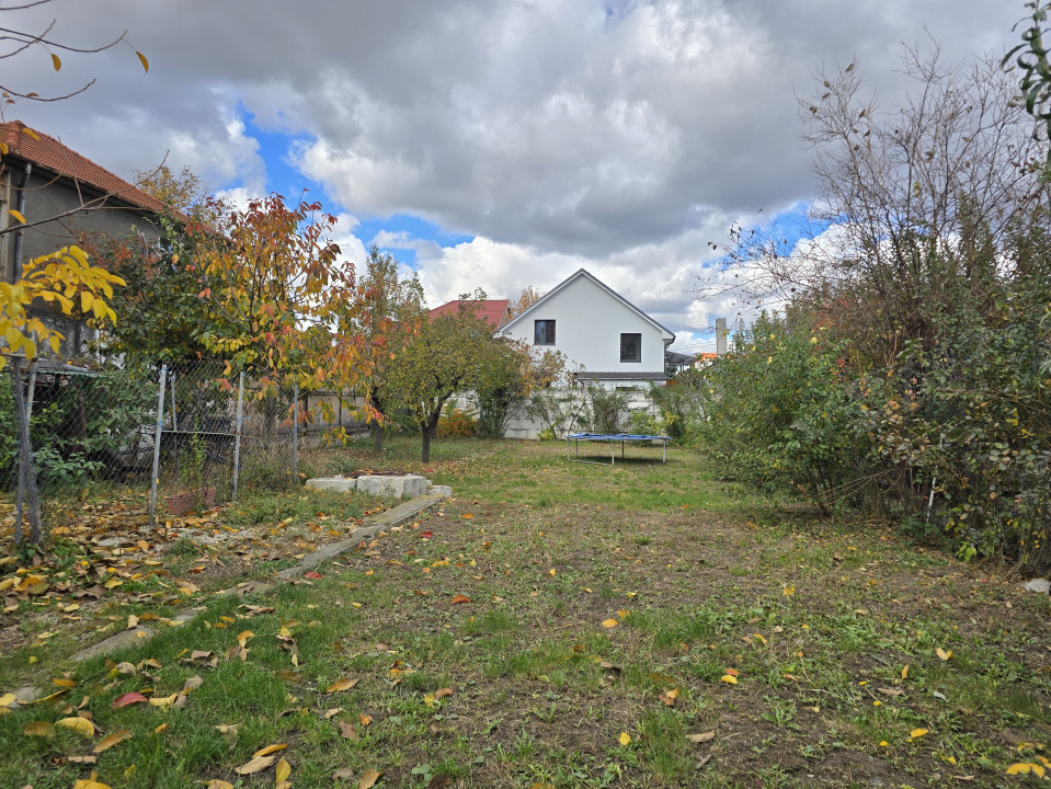 Oportunitate – Două Case+Teren semicentral-str. Octavian Goga