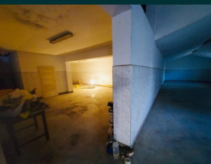 Hala de vânzare – Ineu, județul Bihor