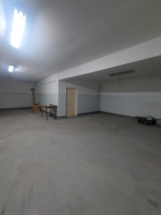 Hala de vânzare – Ineu, județul Bihor