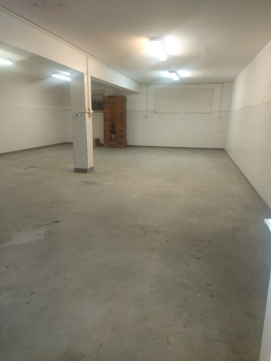 Hala de vânzare – Ineu, județul Bihor