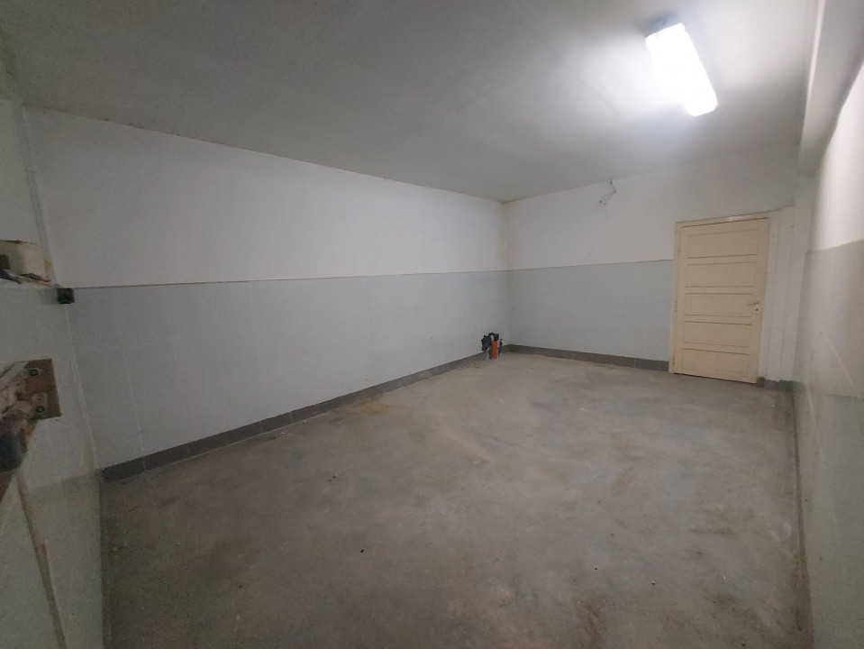 Hala de închiriat – Ineu, județul Bihor – 1.300 €/lună