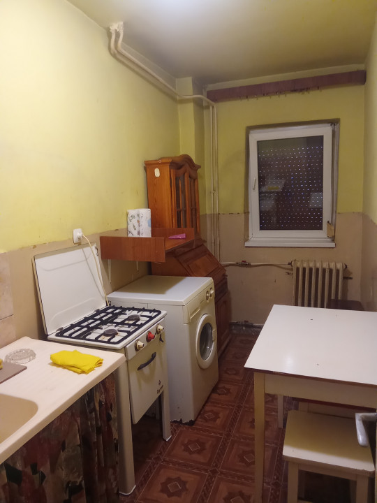 Apartament 1 camera parter , Decebal, Str. Nicolae Balcescu