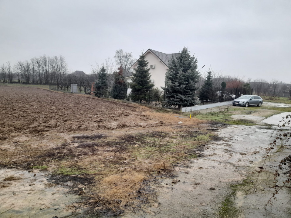 Teren in TARIAN, la periferie