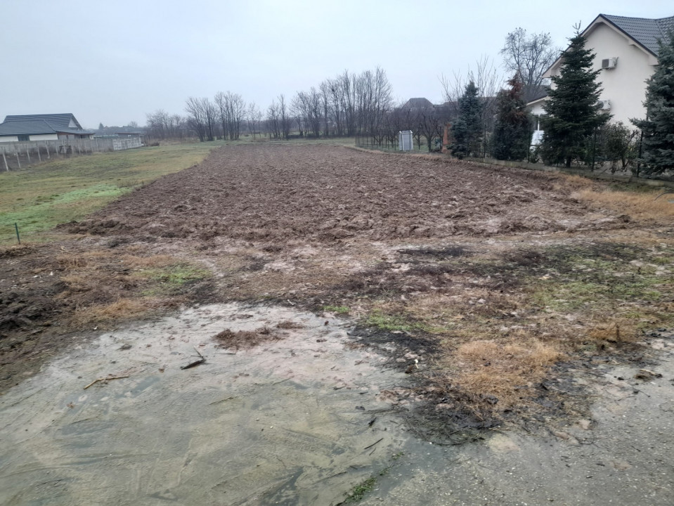 Teren in TARIAN, la periferie