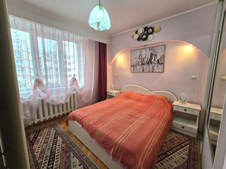 Chirie Apartament 3 camere | Central - Cicero | Etaj 5 cu lift 