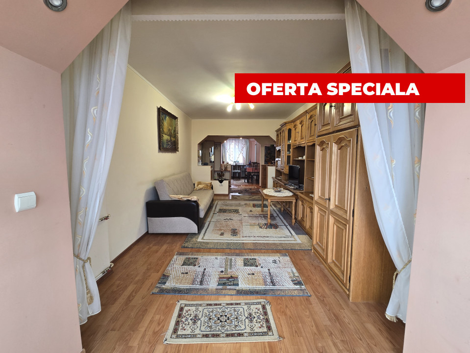 Apartament 3 camere | Central - Pretabil Studenti | Etaj 5 cu lift 