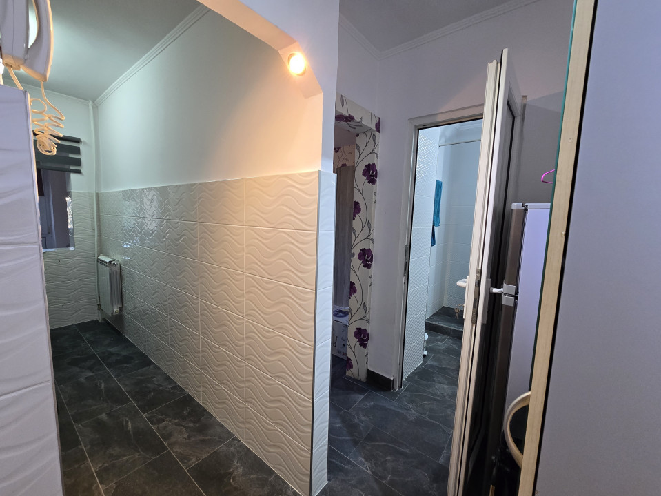 Garsoniera decomandata | Etaj 2 | Zona Rogerius - Str. Podului