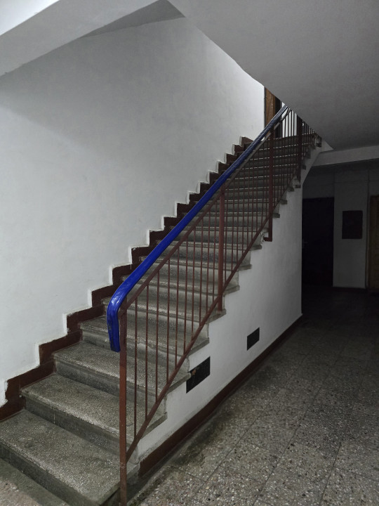 Garsoniera decomandata | Etaj 2 | Zona Rogerius - Str. Podului