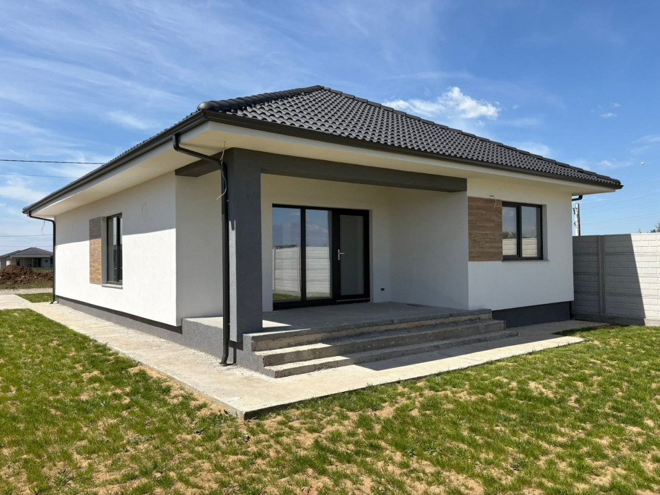 Casa | 4 camere | 553mp | Sistem Fotovoltaic 5kw - Sântandrei 