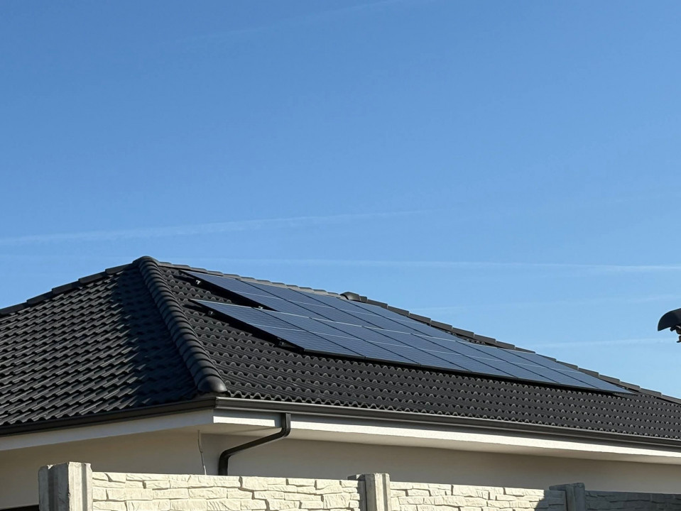 Casa | 4 camere | 553mp | Sistem Fotovoltaic 5kw - Sântandrei 