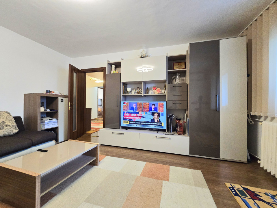 Apartament 4 camere | Decomandat | Etaj 3 | Zona Decebal - str. Sovata