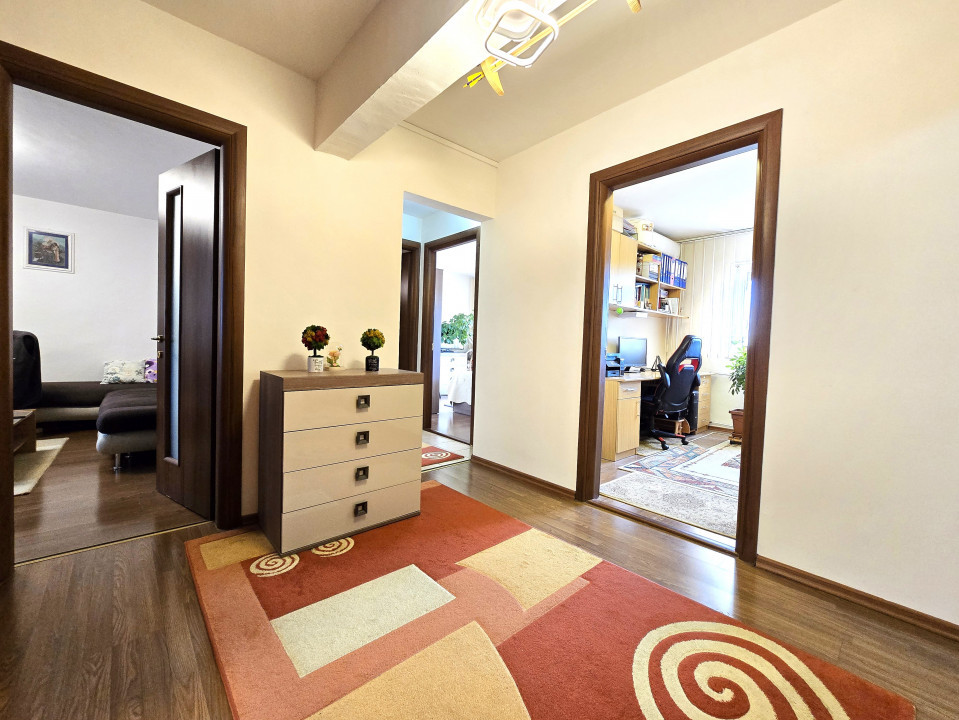 Apartament 4 camere | Decomandat | Etaj 3 | Zona Decebal - str. Sovata