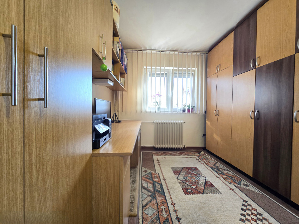 Apartament 4 camere | Decomandat | Etaj 3 | Zona Decebal - str. Sovata