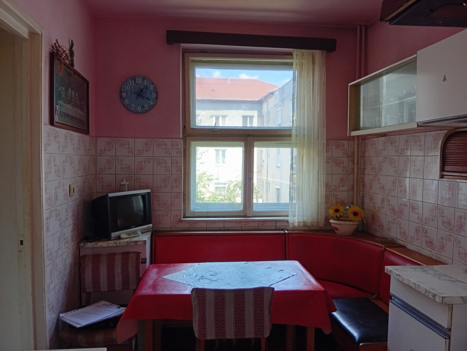Apartament 3 camere+beci , Rogerius, Str. Transilvaniei