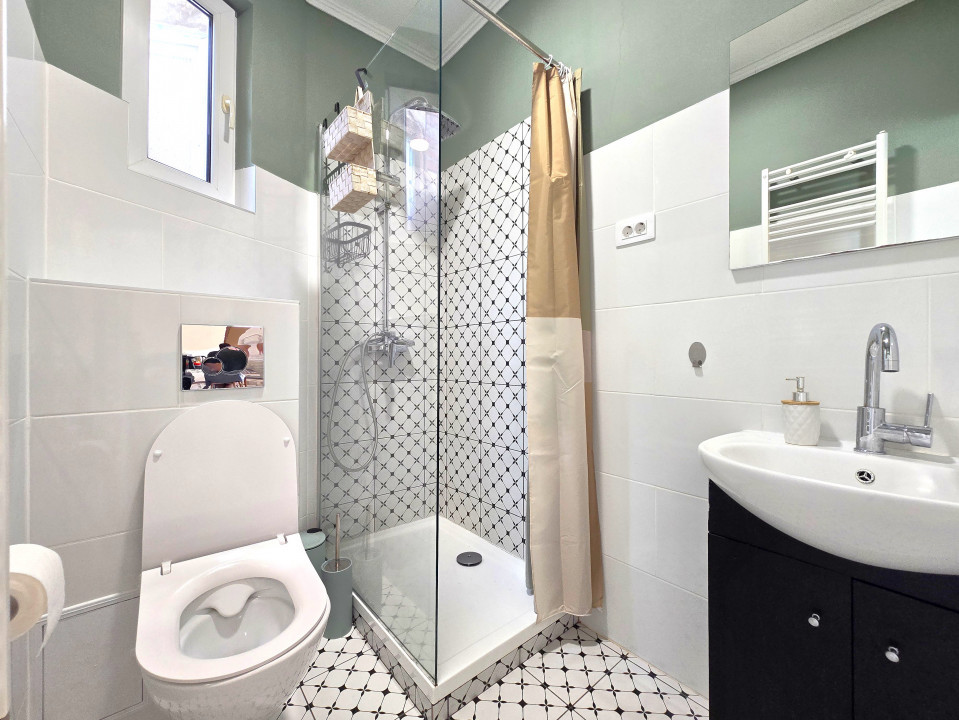 Apartament 2 camere la casă | Renovat | Central-Str. Evreilor Deportati 