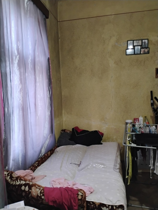 Apartament 2 camere la pret de 1 camera la curte   ,Central, Str. Primariei