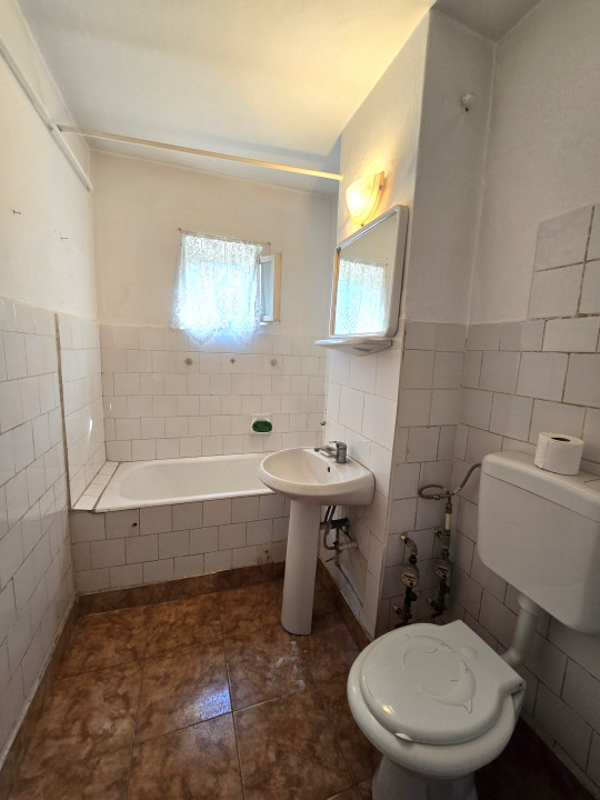Apartament 2 camere | Decomandat | Renovabil | Rogerius - Str. Lalescu