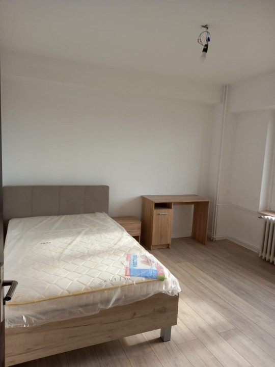 Apartament 4 camere, Cantemir