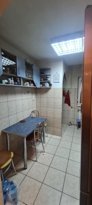 Apartament 2 camere, etaj 1 din 4, Rogerius